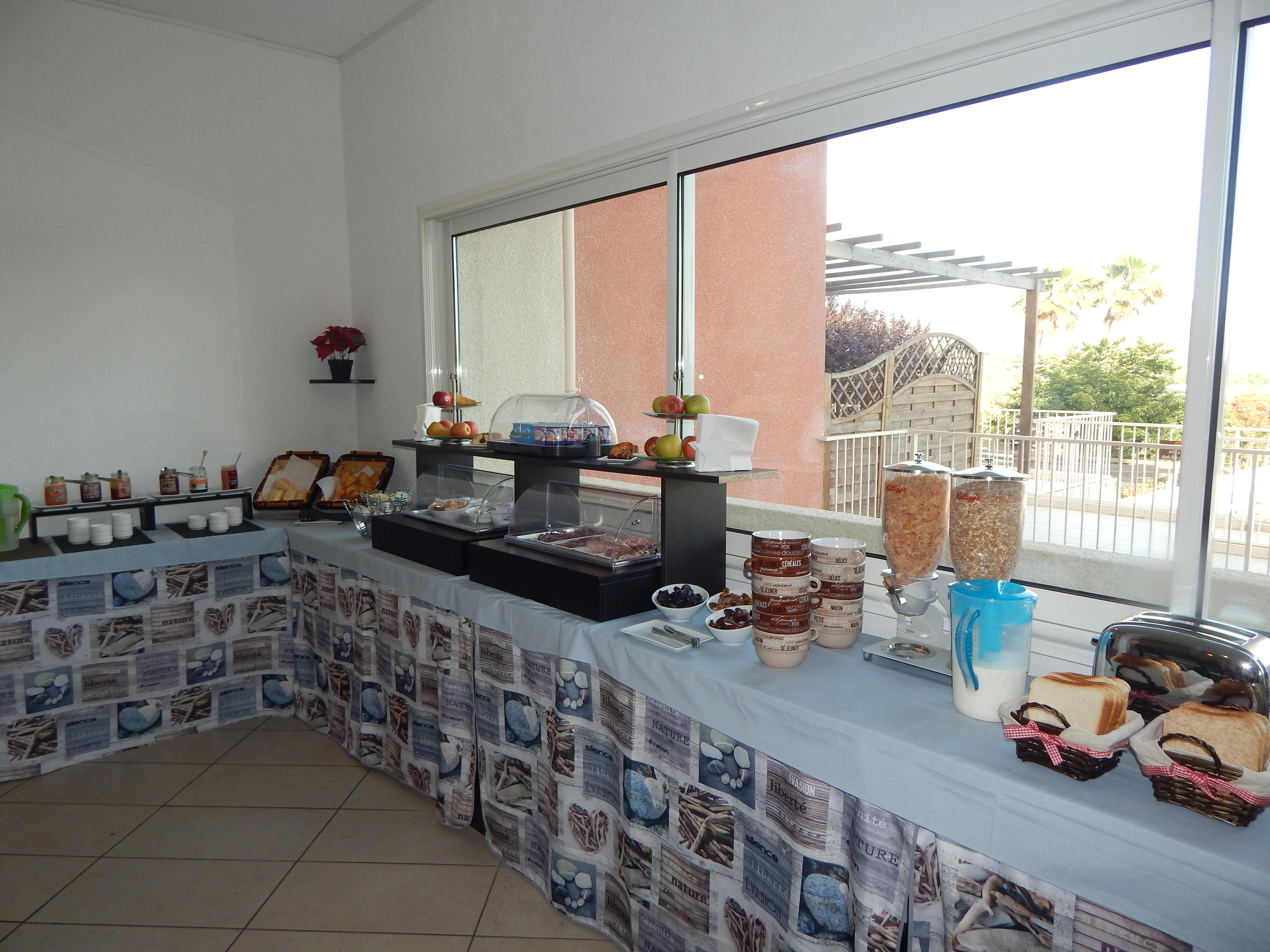 Aparthotel Adonis Florent